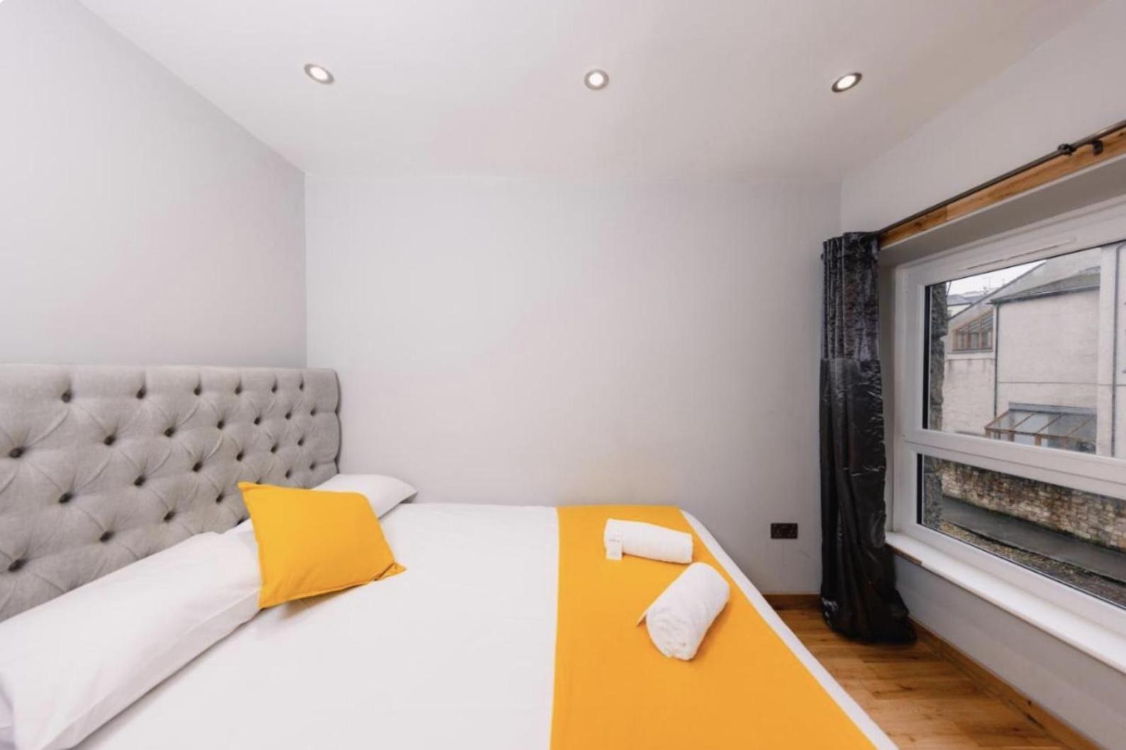 Superb Luxury Apartment By Canal - Central Edimburgo Esterno foto