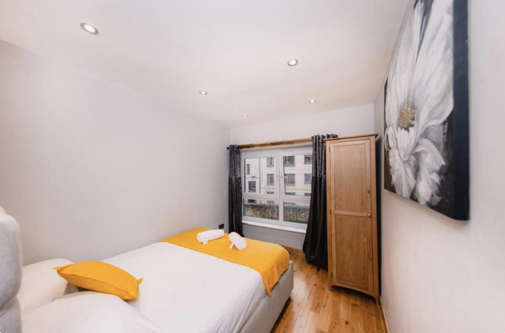 Superb Luxury Apartment By Canal - Central Edimburgo Esterno foto