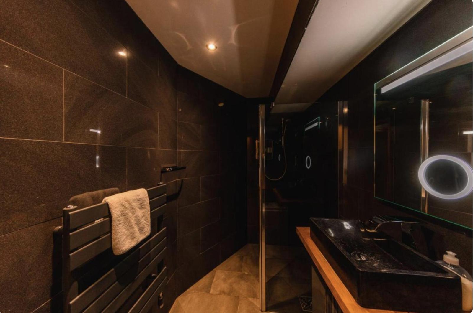 Superb Luxury Apartment By Canal - Central Edimburgo Esterno foto